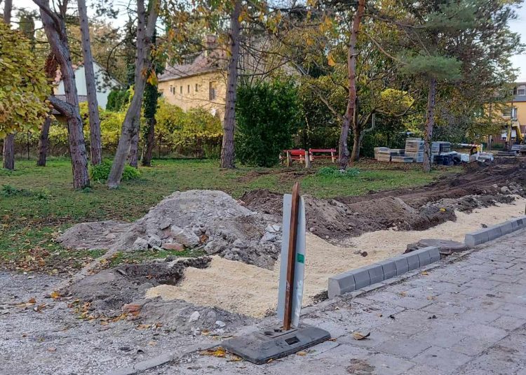 Épül a Párta utcai parkoló (képgaléria)