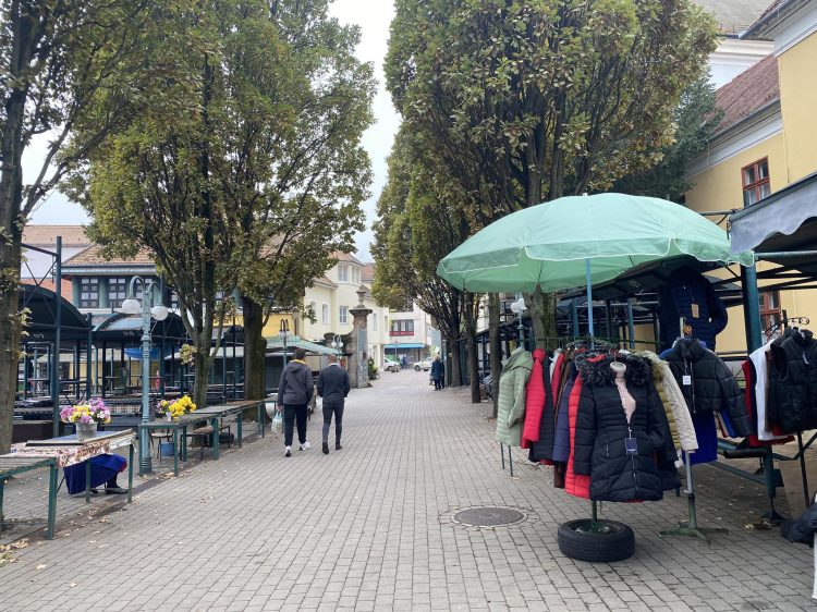 Nem tudja a helyi Fidesz elnöke, hogy az előző városvezetés vette el a belvárosi piac üzemeltetését Vác Piac Kft.-től
