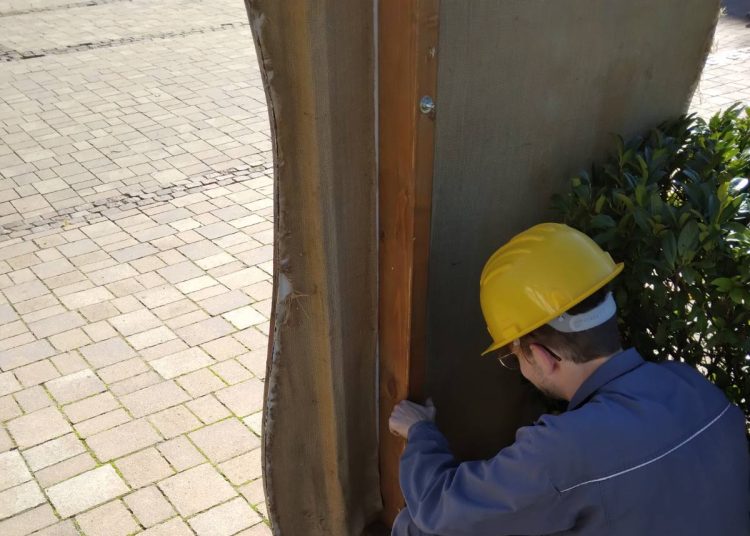 A főtér már a karácsonyra készül (képgaléria)