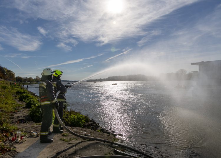 Tűzoltó gyakorlat (képgaléria)