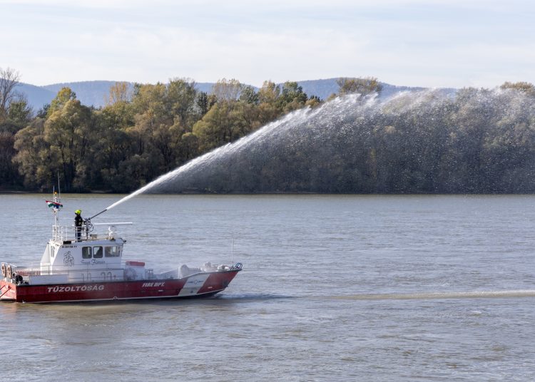 Tűzoltó gyakorlat (képgaléria)