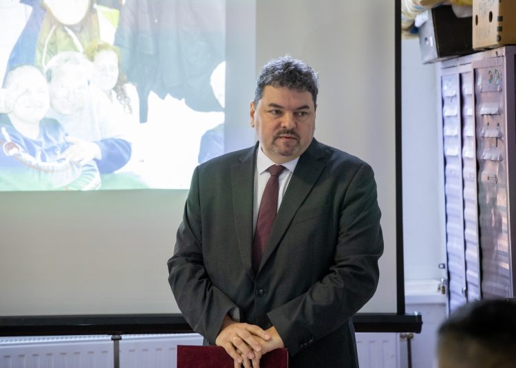 Fedél nélkülinek lenni állapot