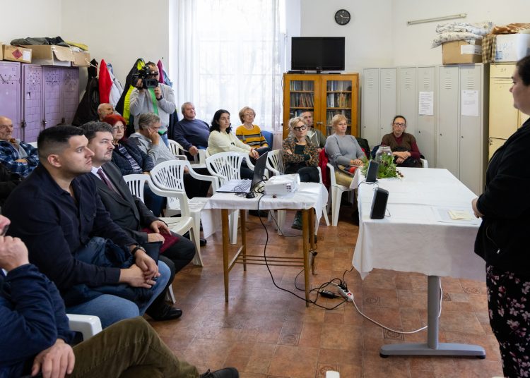 Fedél nélkülinek lenni állapot