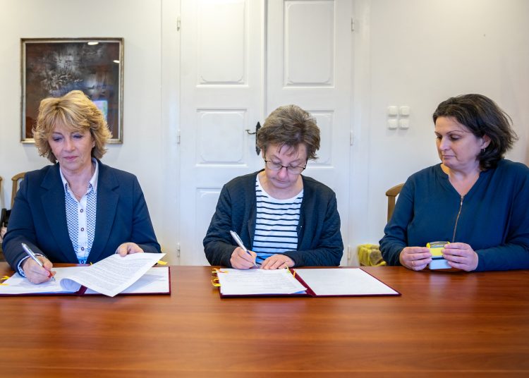 Sportszereket vásárol a Radnóti iskola az önkormányzat támogatásával, teljesítették a „Millió lépést az iskoládért” kihívást