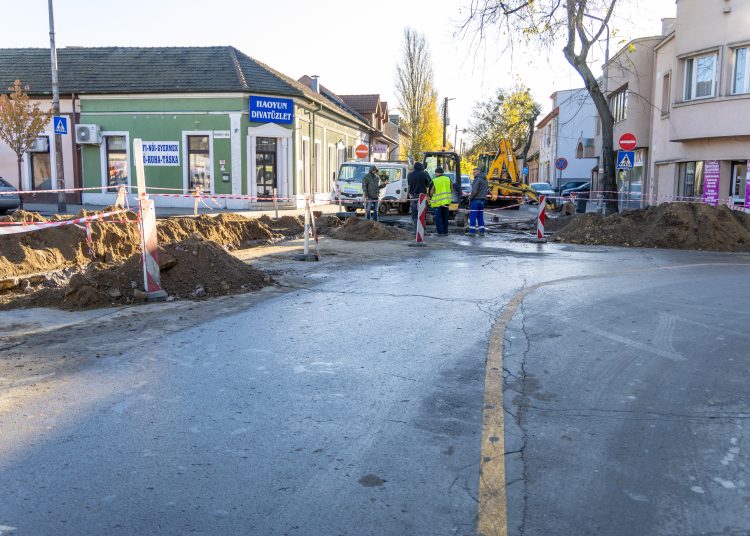 Vízellátási problémák Vác belvárosában is; reagált a kivitelező