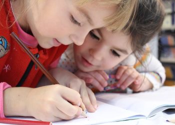 Elárulta a kormány, hogy hány pedagógus dolgozhat felsőfokú végzettség nélkül