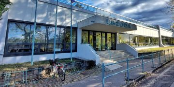 Januártól kénytelen díjat emelni az uszoda