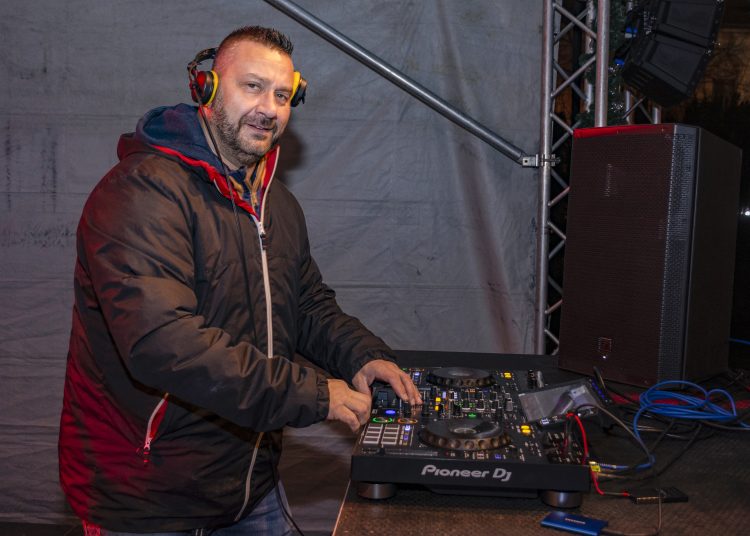 Szilveszter Vácon: tömeggel és jó hangulattal búcsúzott az óév