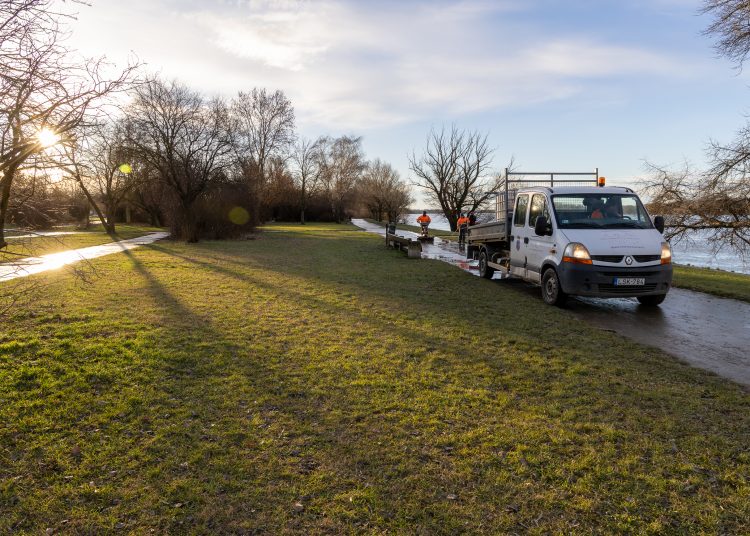 Az árvíznek csak a nyoma maradt Vácon (képgaléria)