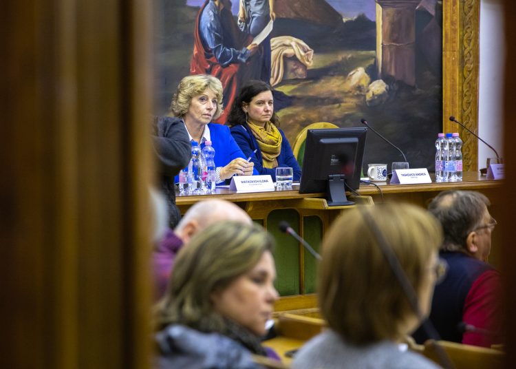 Telt házas volt a lakossági fórum