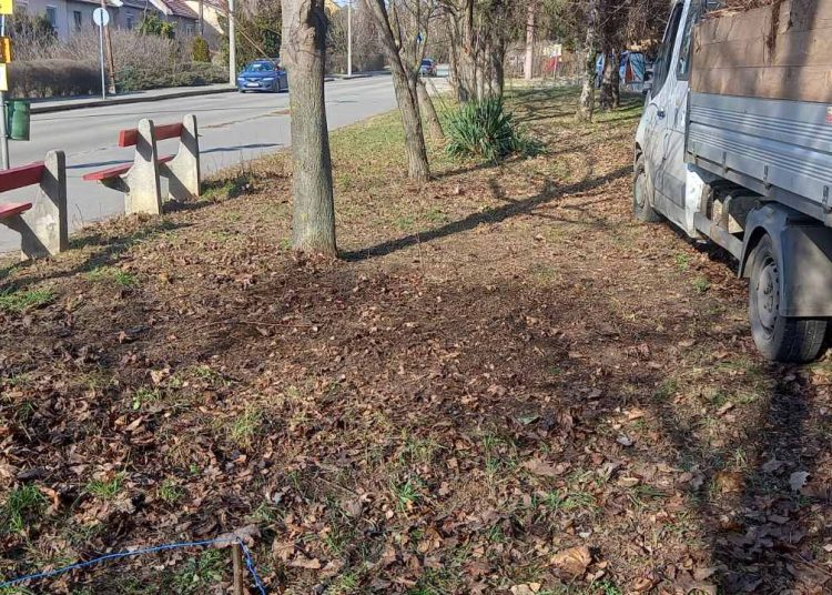 Galéria: elkezdte a tavaszi takarítást a Városfejlesztő
