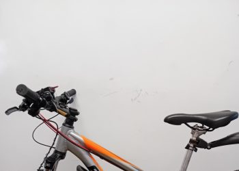 Egy elhagyott bringa keresi a gazdáját