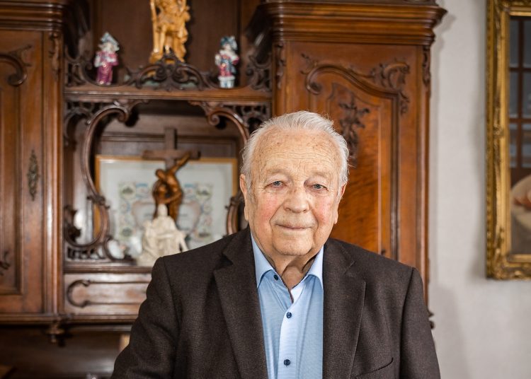 Isten éltesse a szépkorú Józsi bácsit!