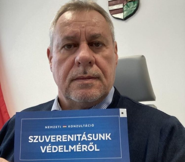 Nem ítéli el a pedofil bűnsegéd szabadon engedését a váci Fidesz és a Váci Polgári Fórum