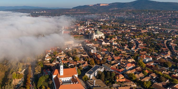 Vác előkelő helyen a 15000 fő feletti lakosságszámú városok között
