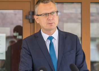 Még mindig nem fogadta Rétvári Bence szövetségese, Néveri István megbízójának károsultjait