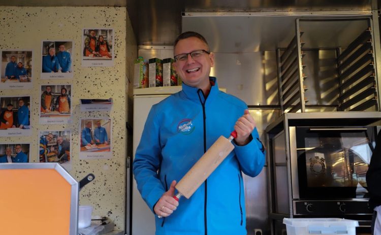 Mintha mi sem történt volna, Rétvári Bence a hétvégén a Disznótoros fesztiválról posztolt