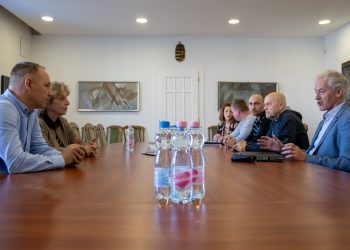 Konténer edzőterem épül a váci stadion területén