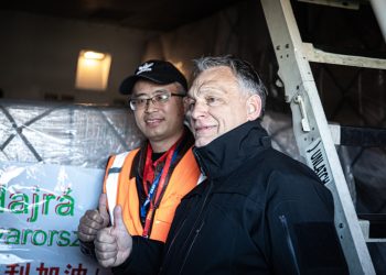 Már 13 ezer forintért árulják az eredetileg 10 milliós darabáron beszerzett, használhatatlan kínai lélegeztetőgépeket