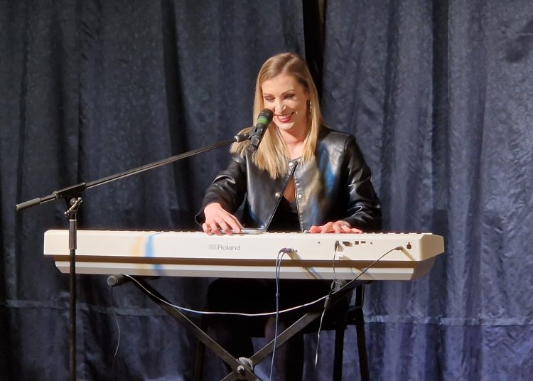 Jótékonysági koncert a DULÁTE javára (képgaléria)