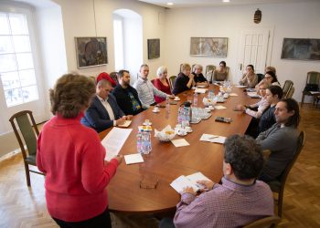 Egyeztetés az iskolaigazgatókkal