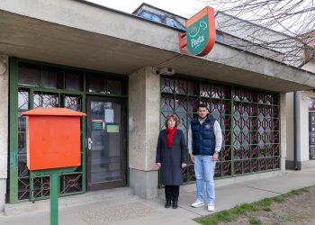 Ha a jelenlegi városvezetés marad, akkor a deákvári postafiók is tovább üzemel – hangzott el a 8-as vk. bejárásánál