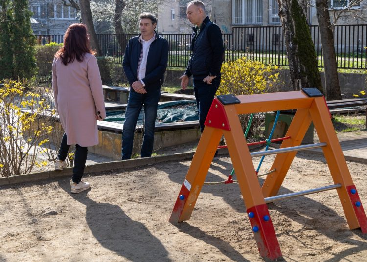 Galéria: három óvoda is új játszóeszközöket kapott