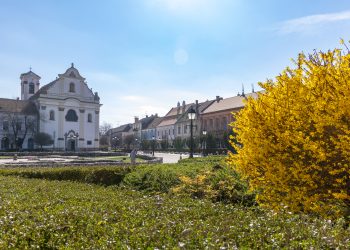 Barokk épületeket renováltak, és még egy tér is teljesen megújult a 2-es választókörzetben