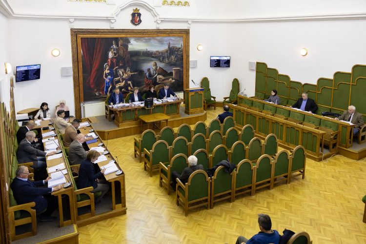 Tájékoztató a márciusi testületi határozatokról