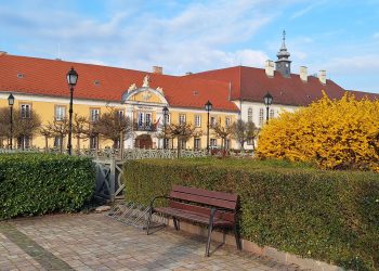 45 napirendi pontot tárgyal szerdán a képviselő-testület