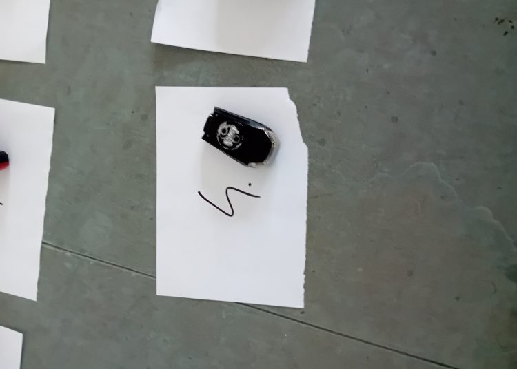 Kerékpárokról lopott lámpák tulajdonosait keresik a váci rendőrök