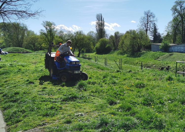 Képek: szerdán sem tétlenkedett a városfejlesztő