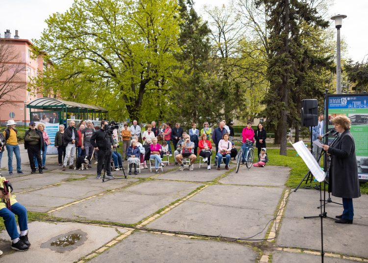 Galéria: sokan érkeztek a Deákvár 125 kiállítás megnyitójára