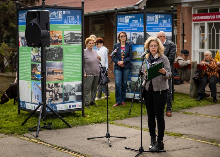 Galéria: sokan érkeztek a Deákvár 125 kiállítás megnyitójára