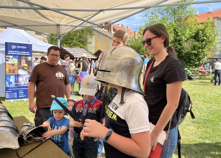 Rengeteg embert megmozgatott a Reneszánsz Fesztivál vasárnap is (képgaléria)