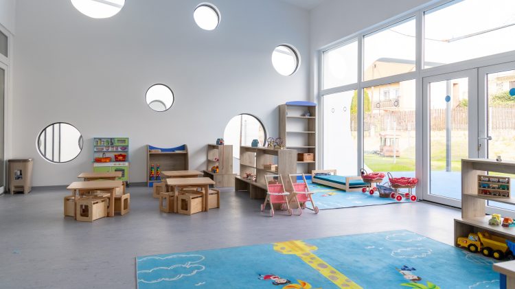 Megérkeztek az első kisgyermekek az új váci bölcsődébe