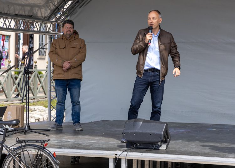 Rengeteg fiatal bringás: ilyen volt a Tour de Vác (fotógaléria)