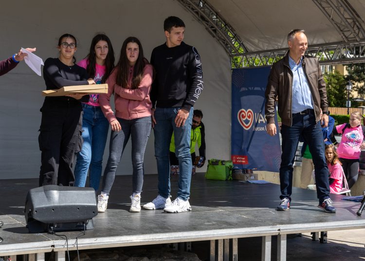 Rengeteg fiatal bringás: ilyen volt a Tour de Vác (fotógaléria)