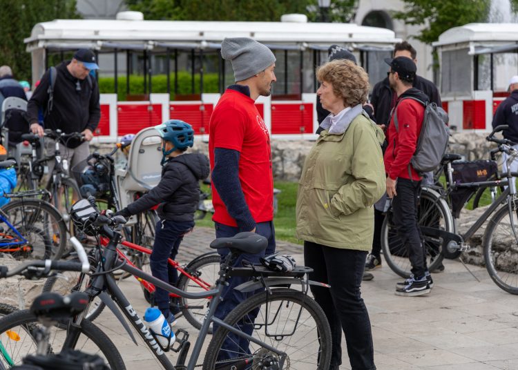 Kerékpárosok lepték el Vácot (képgaléria)
