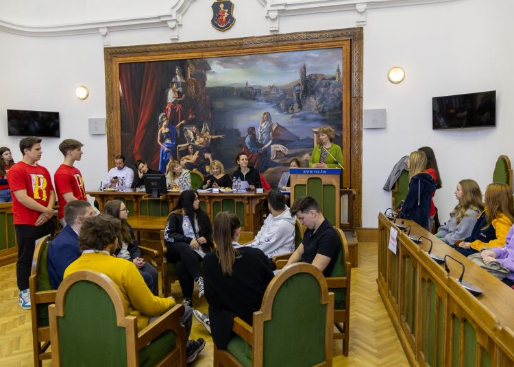 Képek a diákpolgármester választásról