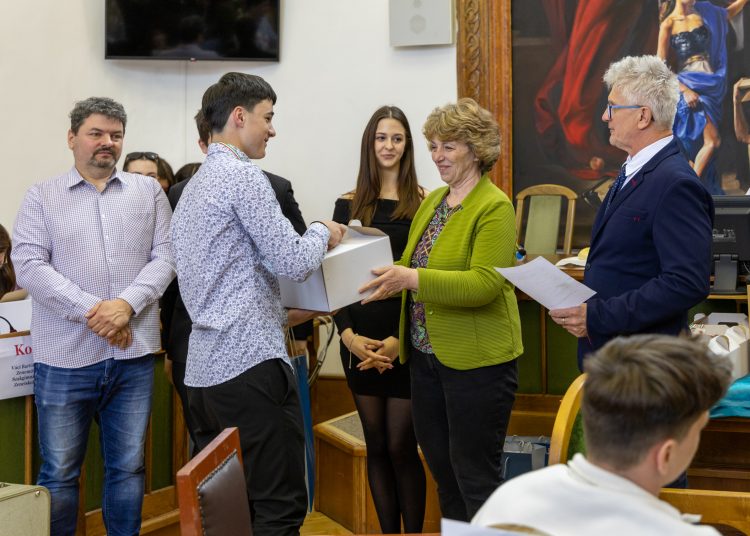 Képek a diákpolgármester választásról