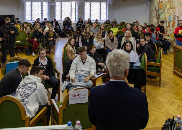 Képek a diákpolgármester választásról