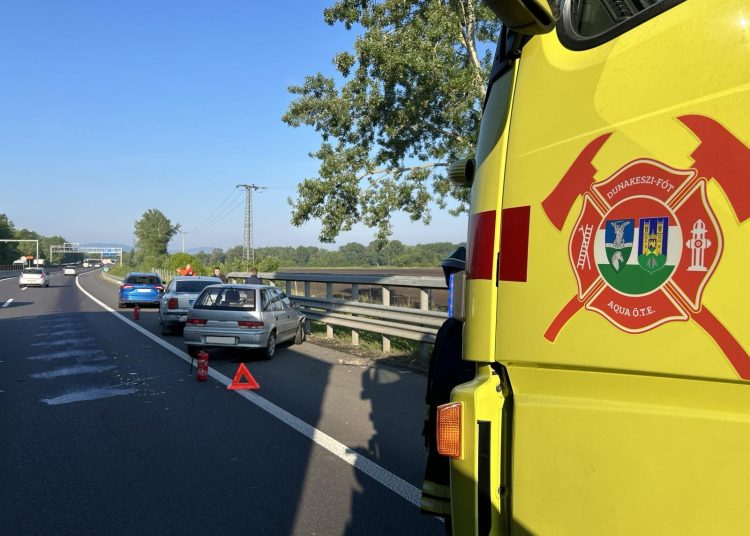 Újabb karambol az M2-esen