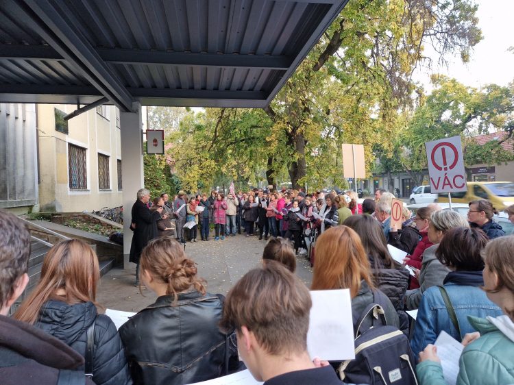 Újra nőtt a tankerületek adóssága, a harmadik legnagyobb tartozást a váci tankerület hozta össze