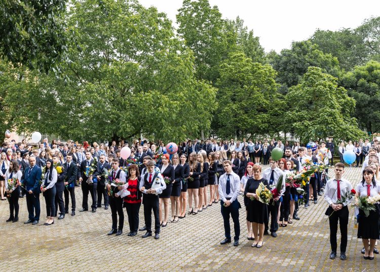 Galéria: így ballagtak a váci diákok