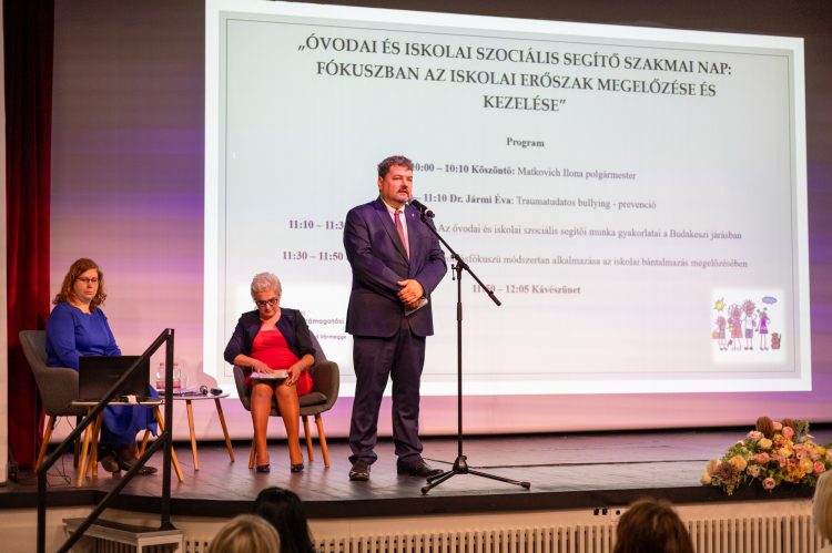 Szakmai napot tartottak az óvodai és iskolai szociális segítőknek