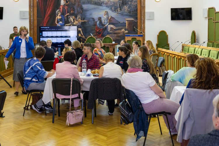 Az iskolai erőszak megelőzése és kezelése volt a Váci Humán Szolgáltató fórumának fókuszában