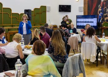 Megtartották a III. Gyermekvédelmi Kerekasztalt is Vácon