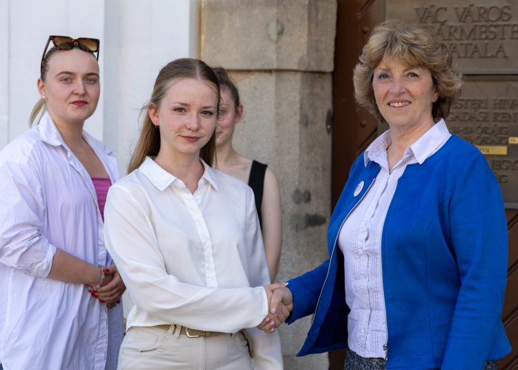A diákpolgármestert és helyetteseit fogadta irodájában Matkovich Ilona