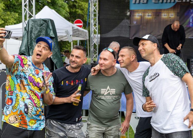 Rég nem látott tömeg a KRESZ parkban; Deákvár családi nappal ünnepelte 125. születésnapját (fotógaléria)